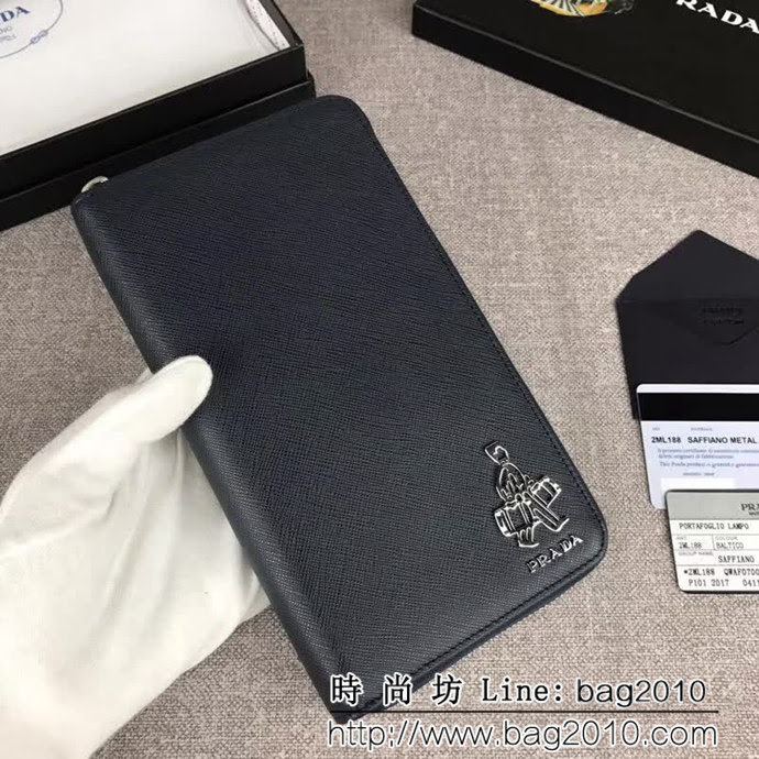 PRADA普拉達 專櫃最新爆款 十字紋牛皮 男士大號單拉鏈錢包 2ML188 DD1876